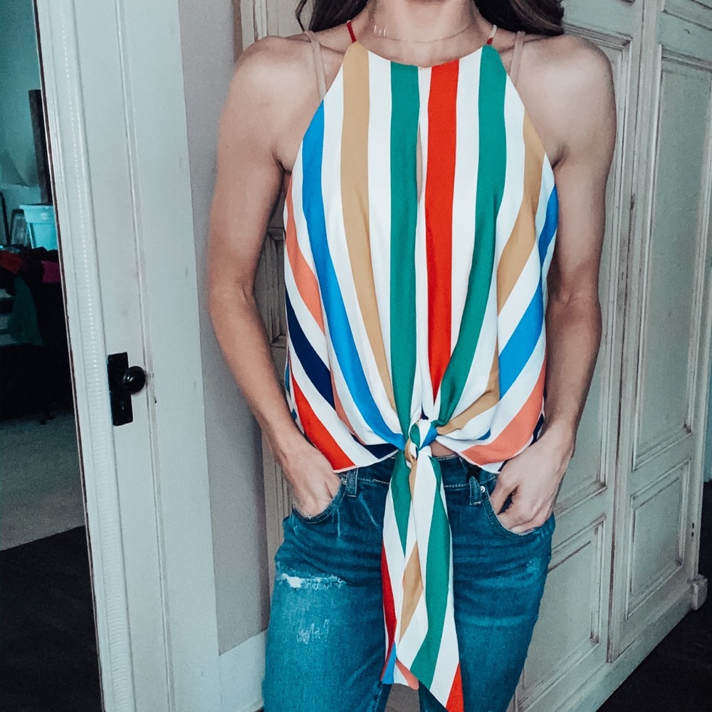 Multicolor front tie tank